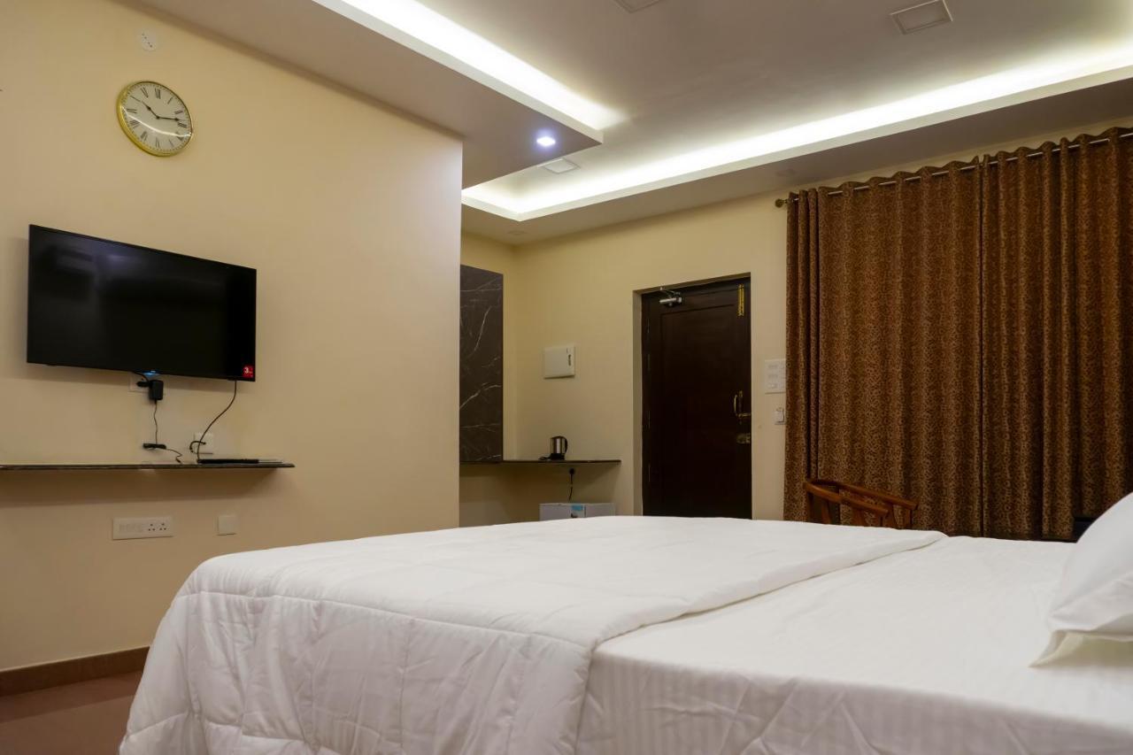Pranaav Beach Resort Pondicherry Exteriör bild